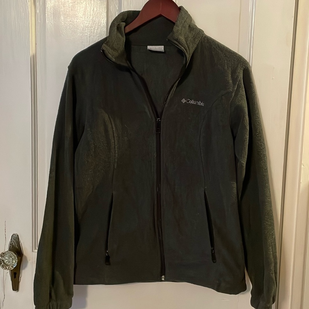 Size small Columbia fleece jacket.